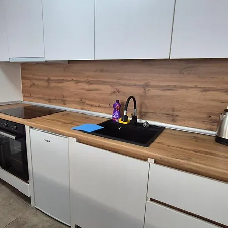 아파트 Myplace 8 투즐라
