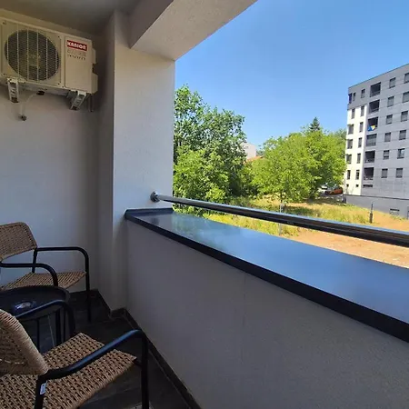 Myplace 8 아파트 투즐라