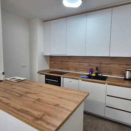 Myplace 8 * Tuzla